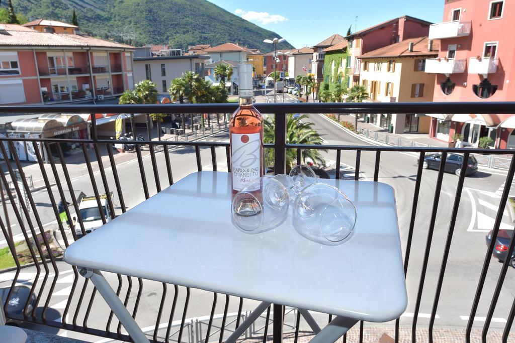 Casa Barcelli Sport & Family Apartments Torbole Sul Garda Luaran gambar